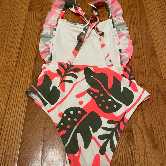Aerie bib-style one piece swimsuit with adjustable straps - Picture 3 of 5